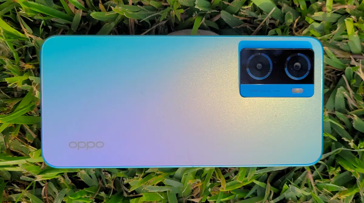 Diseño trasero del OPPO A77