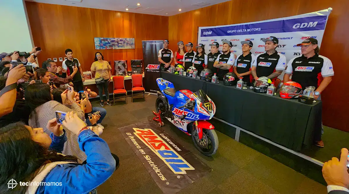 Presentación del Team AMSOIL Racing del Grupo Delta Motors