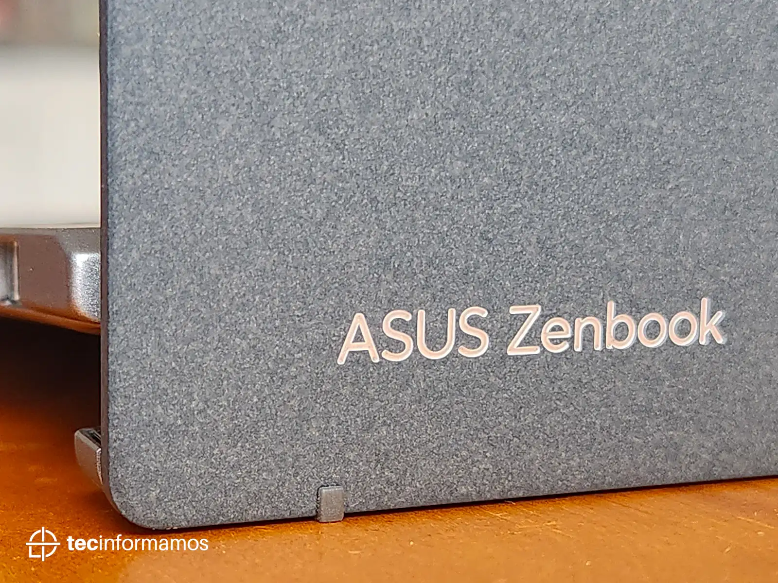 Diseño de la ASUS Zenbook S 13 OLED