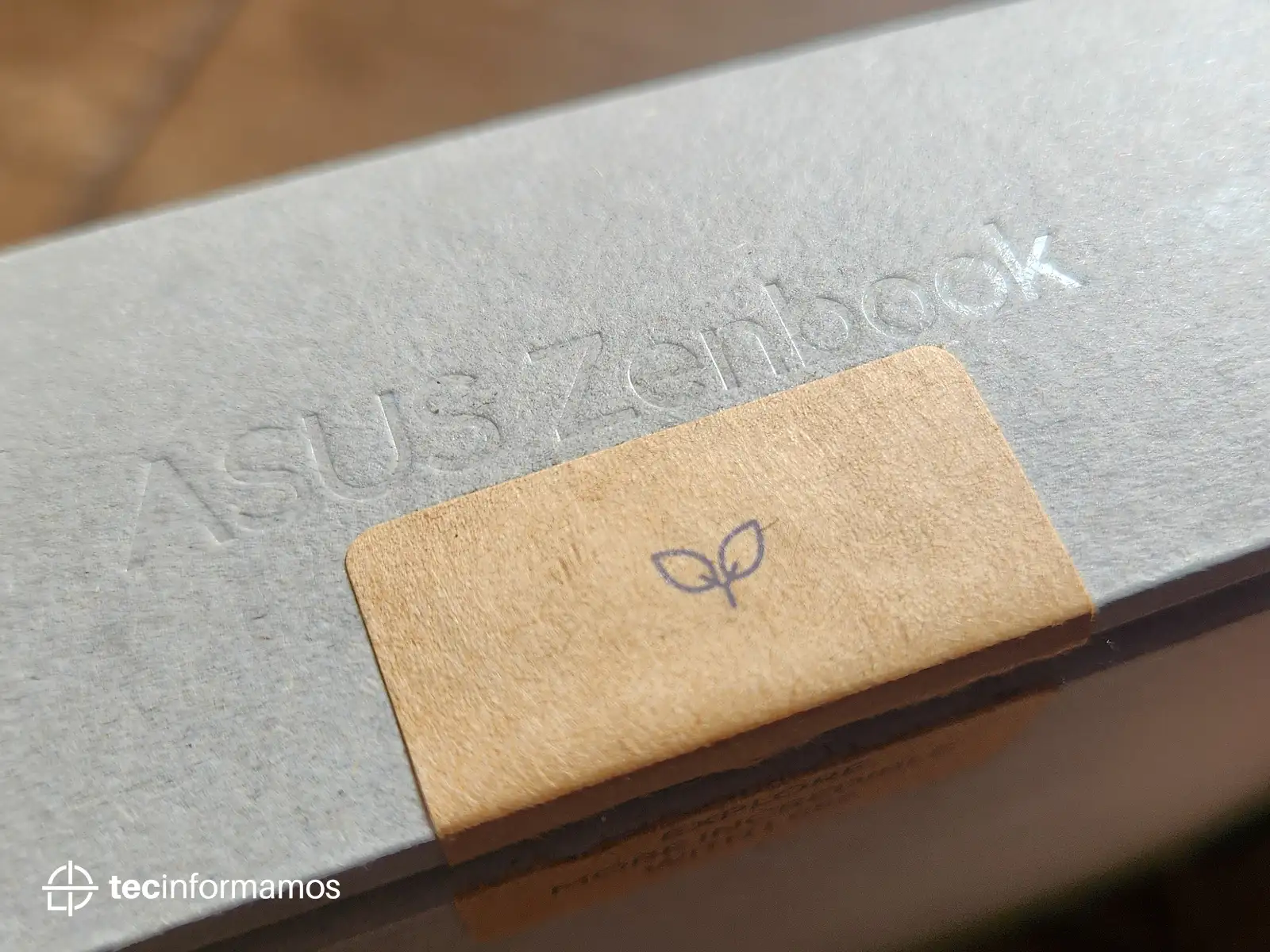 Unboxing de la ASUS Zenbook S 13 OLED