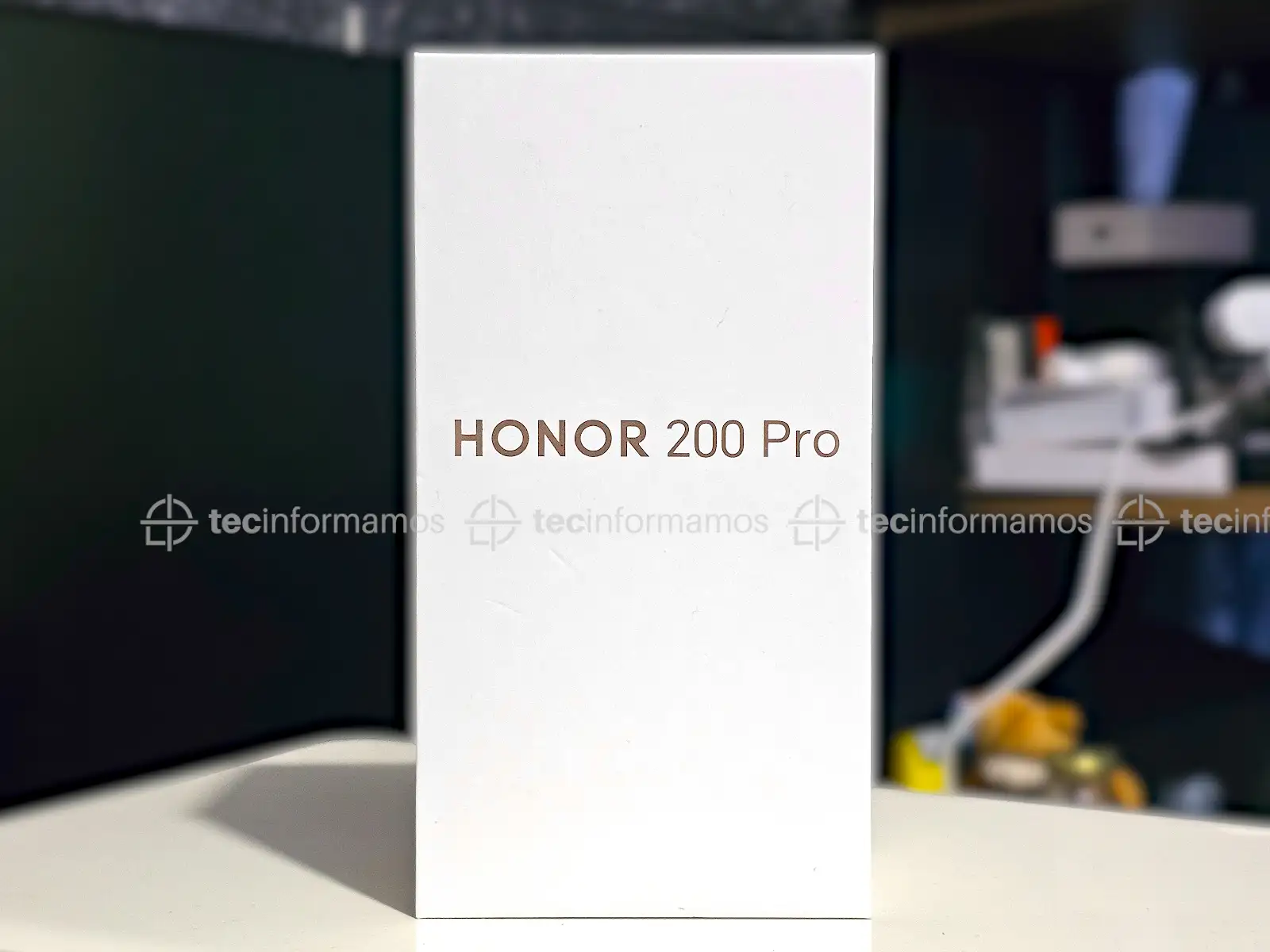 HONOR 200 Pro caja