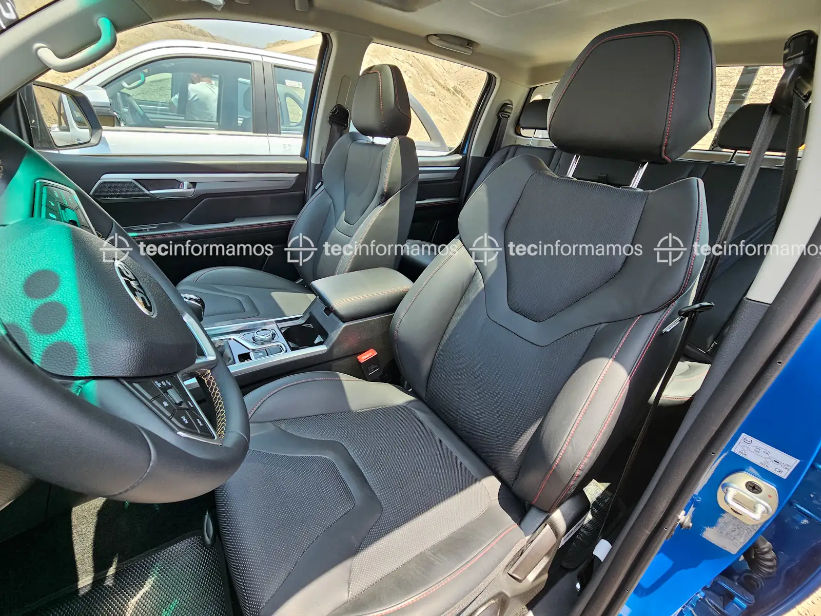 JAC T8 Pro interior 3