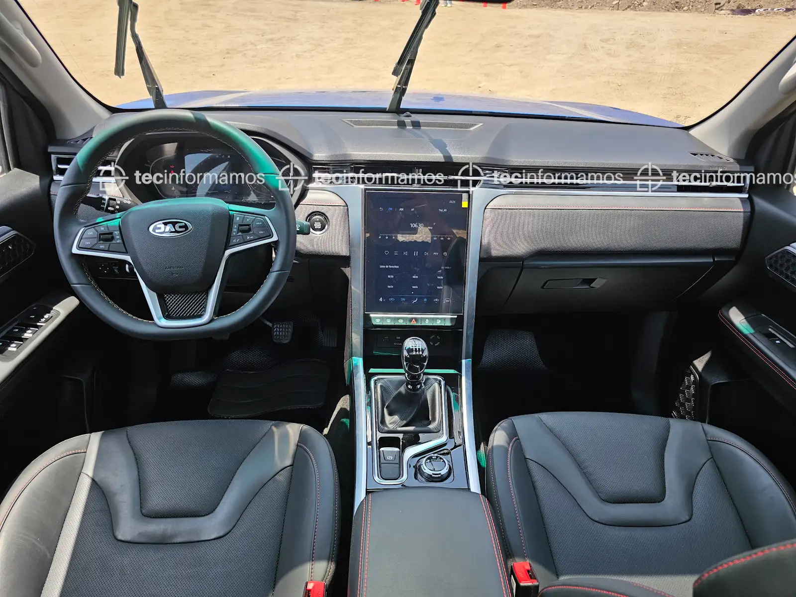 JAC T8 Pro interior 4