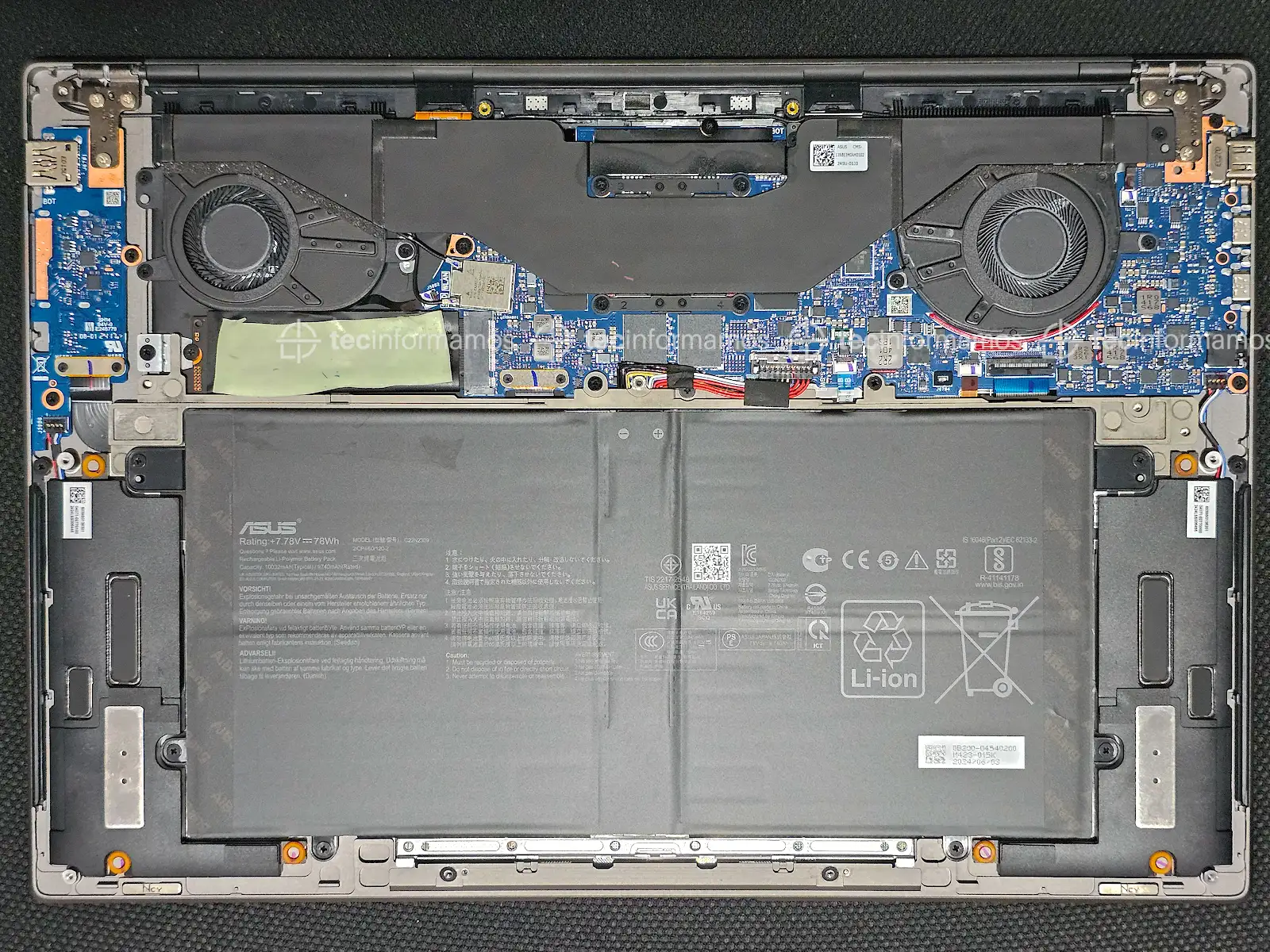 ASUS Zenbook S 16 inside 1