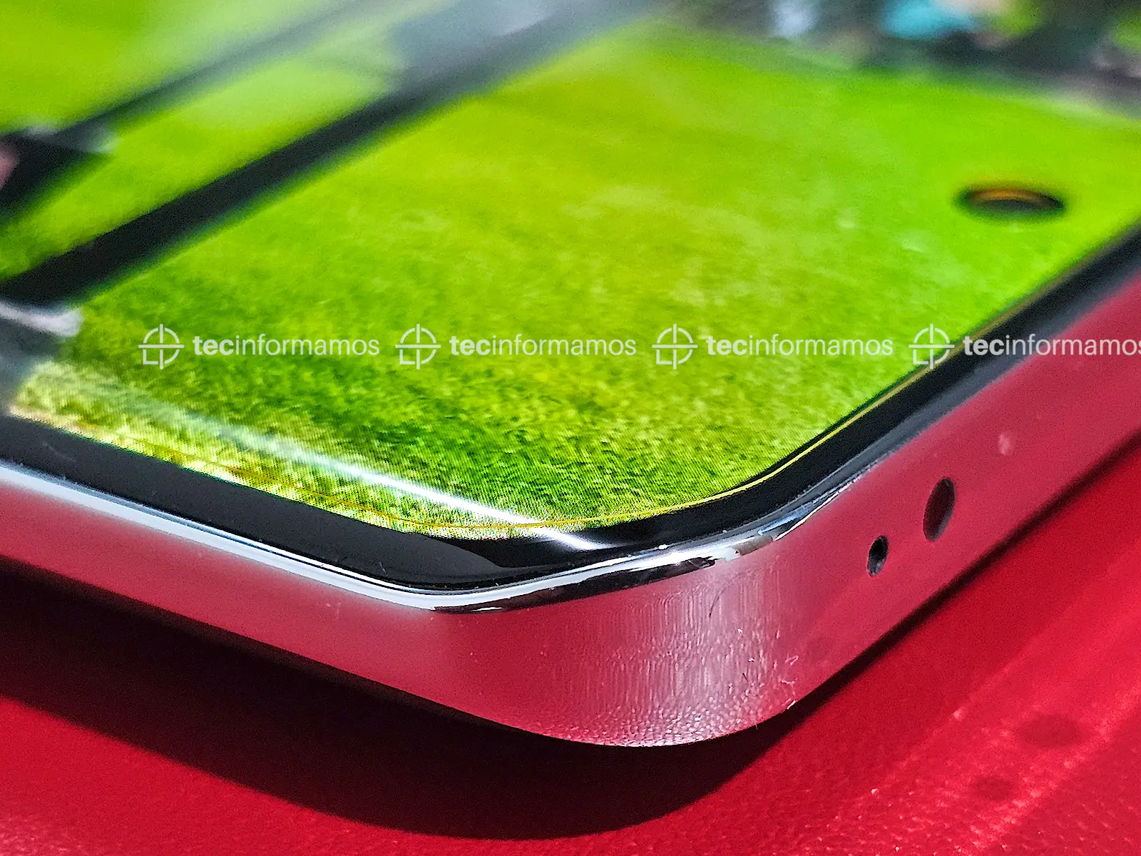 OPPO Reno12 5G diseño superior