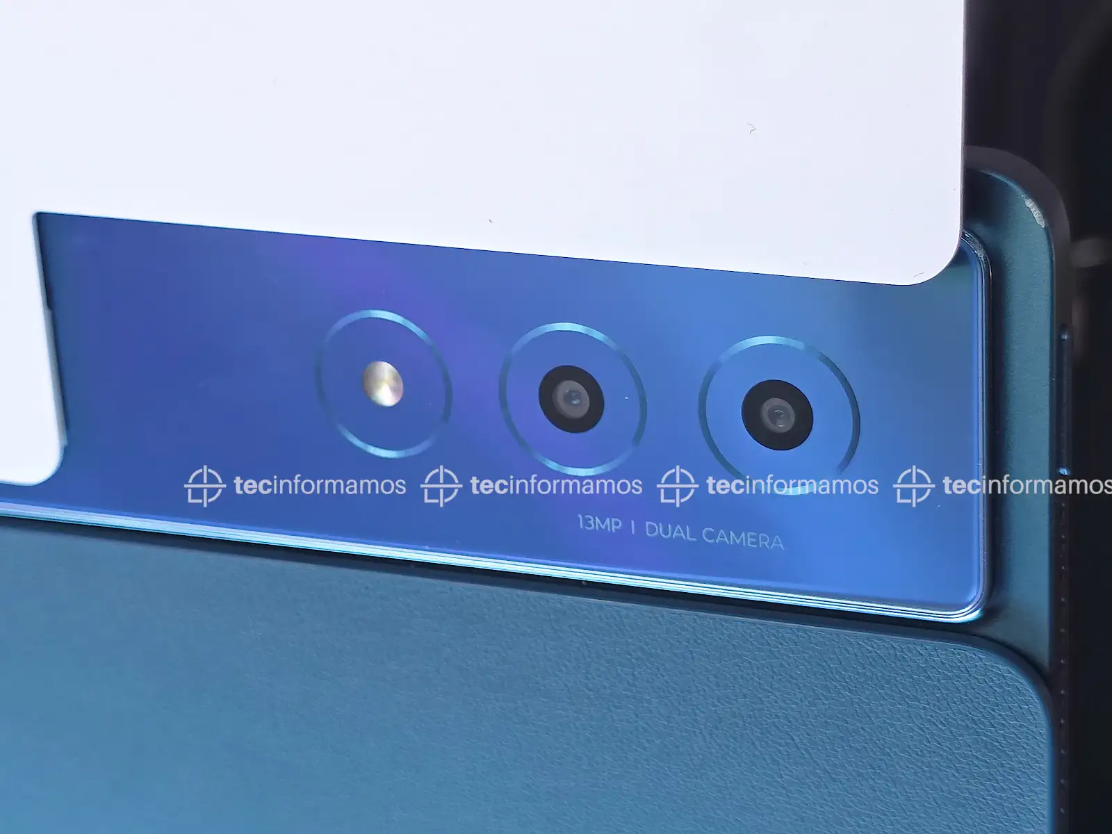 Lenovo Yoga Tab Plus Perú back