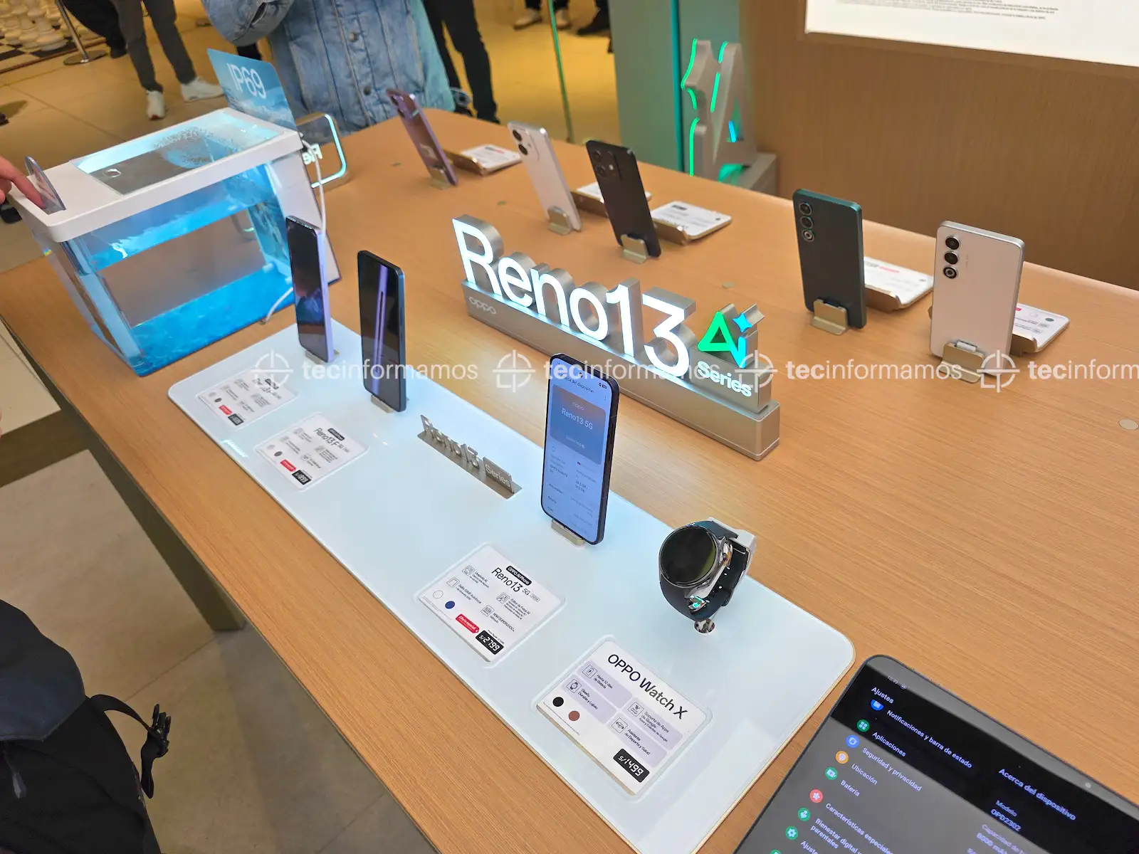 OPPO Store Perú inside 2